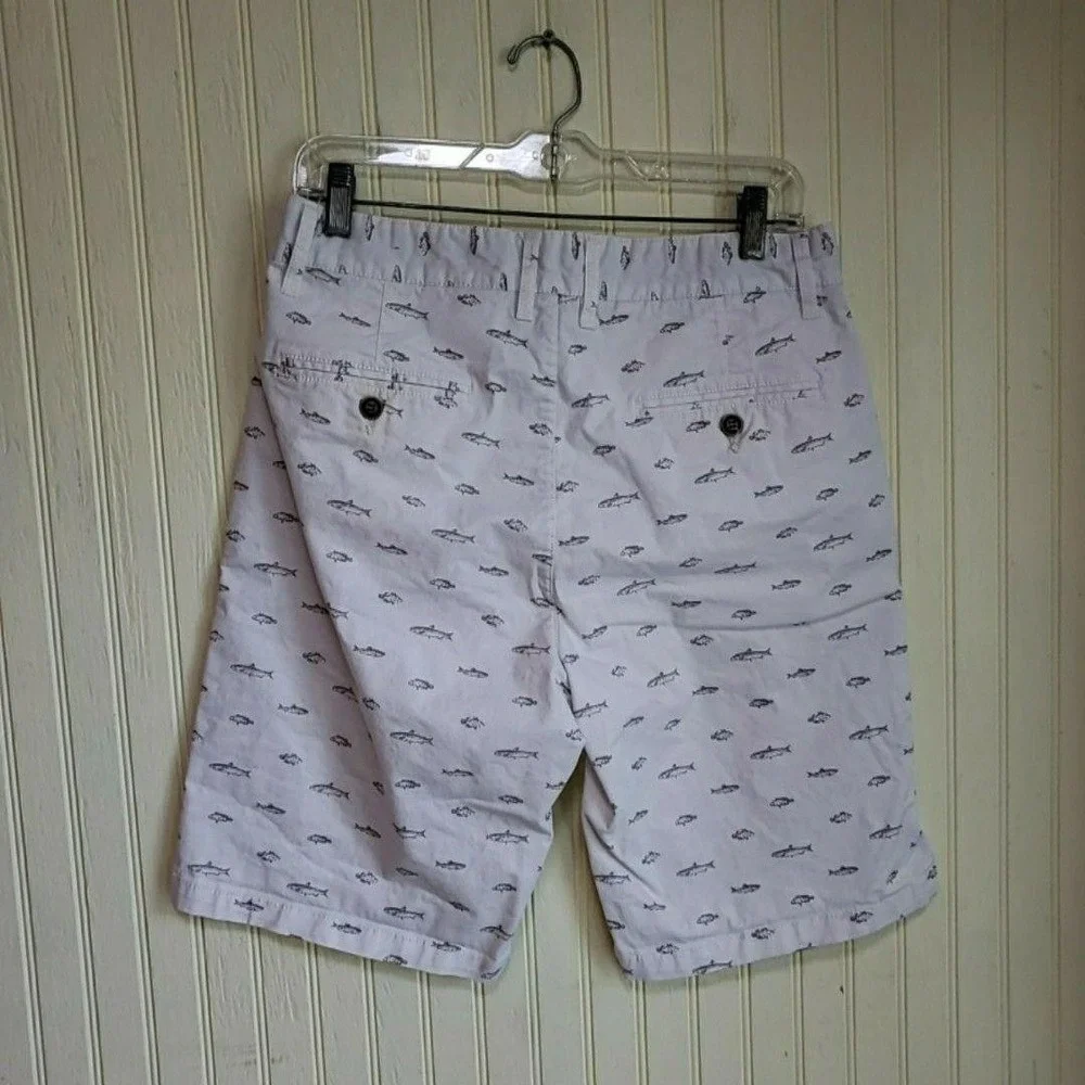 Rebel Jeans Shorts‎ Mens 32 White Fish Print Chino 10 Inseam Nautical Casual
